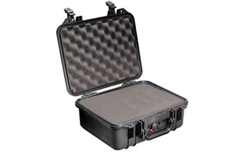 Pelican 1400 Protector Case made of Polypropylene with Black Finish, Foam Paddin